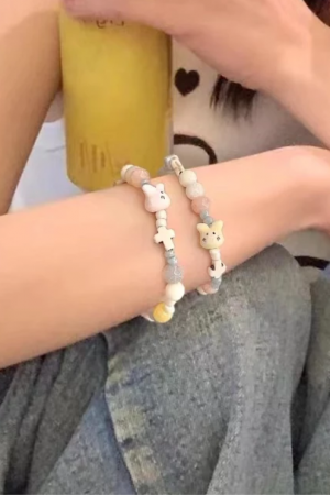 Charm Aura