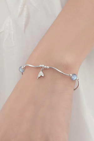 Charm Aura