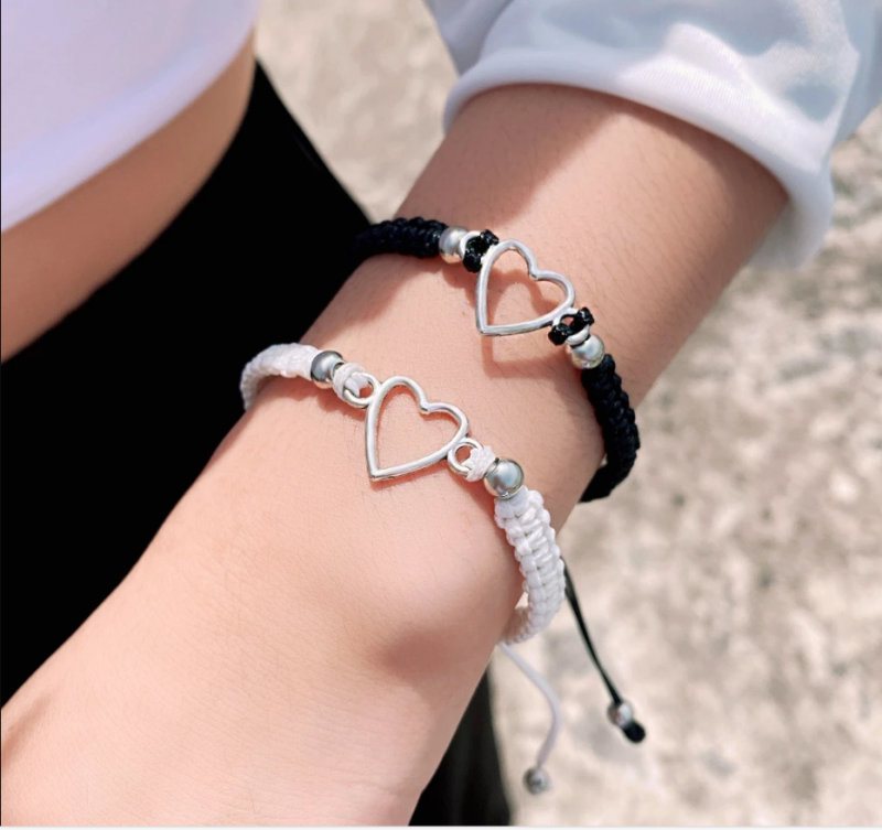 Charm Aura